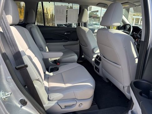 Used 2022 Honda Pilot Touring image 29