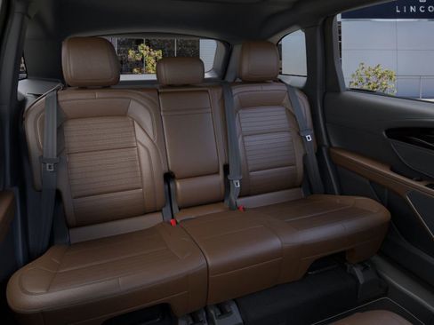 New 2026 Lincoln Nautilus Reserve image 10