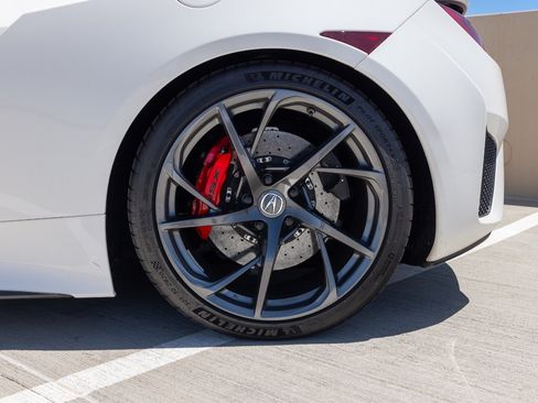 Used 2017 Acura NSX AWD/4WD image 14
