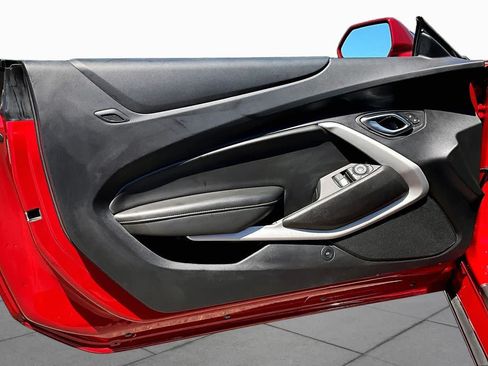 Used 2020 Chevrolet Camaro LT w/ RS Package RWD image 21