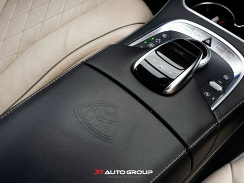 Used 2017 Mercedes-Benz Maybach S 600 image 23