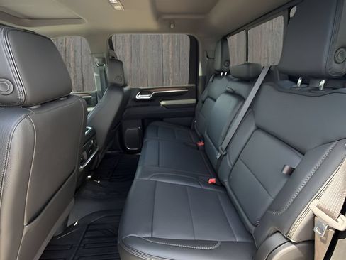 Used 2024 GMC Sierra 2500 Denali w/ Denali Reserve Package AWD/4WD image 15