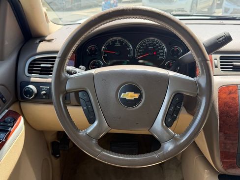 Used 2013 Chevrolet Tahoe LT RWD image 43