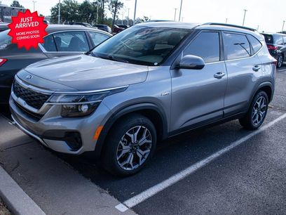 Used 2021 Kia Seltos EX