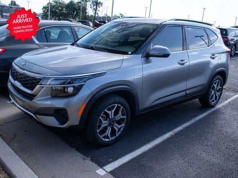 Used 2021 Kia Seltos EX AWD/4WD image 1