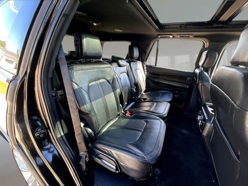 Used 2018 Ford Expedition Limited w/ Equipment Group 302A AWD/4WD image 25