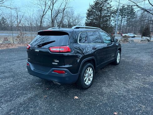 Used 2016 Jeep Cherokee Latitude w/ Comfort & Sound Group image 5