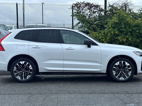 New 2026 Volvo XC60 T8 Plus w/ Climate Package AWD/4WD image 8