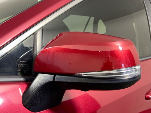 Used 2020 Toyota RAV4 Limited image 12