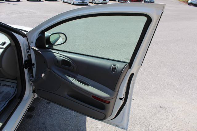 Used 2004 Dodge Intrepid ES FWD image 18
