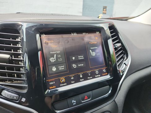 Used 2019 Jeep Cherokee Limited AWD/4WD image 21