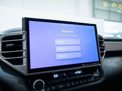 Used 2024 Toyota Tundra Limited image 26