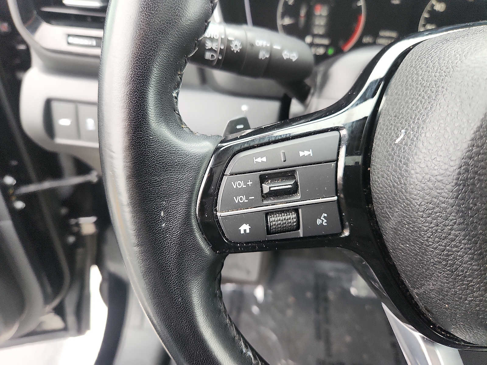 Certified 2023 Honda Pilot Touring image 20