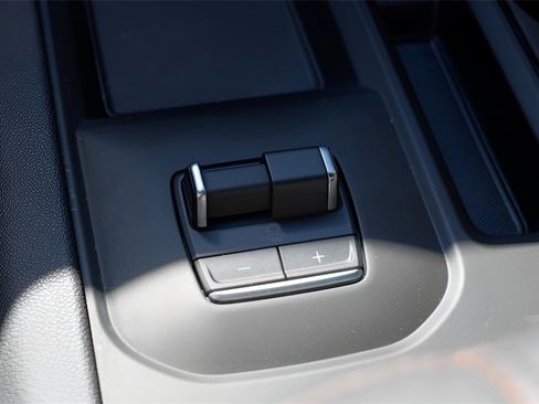 New 2025 GMC Sierra 2500 AT4 w/ AT4 Premium Plus Package image 16