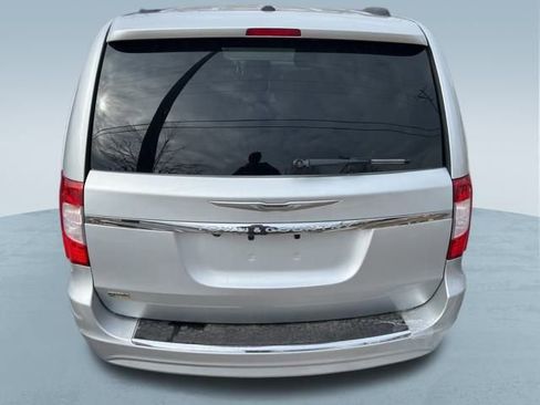 Used 2012 Chrysler Town & Country Touring w/ Entertainment Group #1 image 7