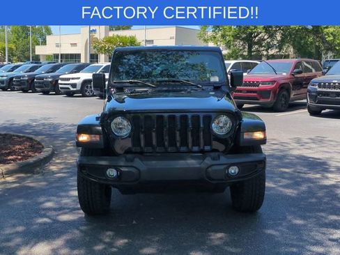 Used 2022 Jeep Wrangler Unlimited Sahara AWD/4WD image 8