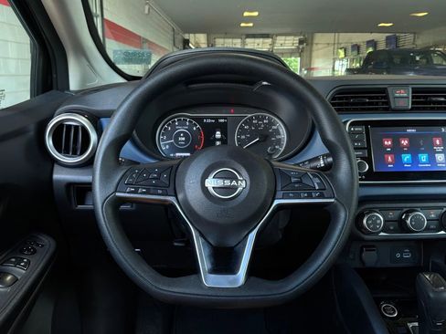 Used 2025 Nissan Versa SV FWD image 28