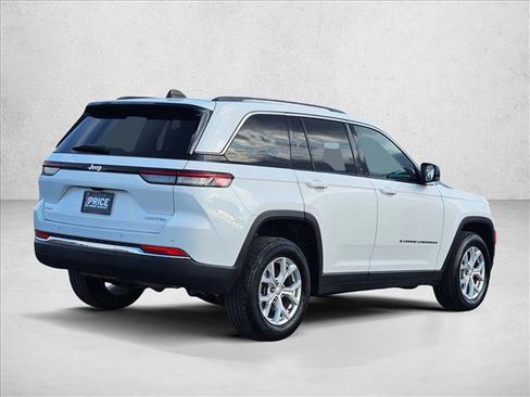 Used 2023 Jeep Grand Cherokee Limited image 5