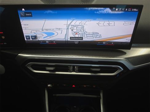 Used 2023 BMW 330i Sedan w/ M Sport Package image 17