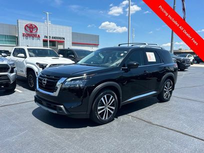 Used 2025 Nissan Pathfinder Platinum w/ Cargo Package