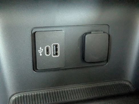 New 2026 Ford Explorer Active w/ Active Comfort Package RWD image 21