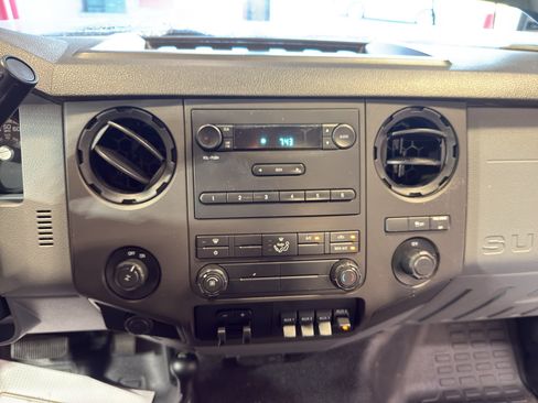 Used 2015 Ford F250 XL w/ Snow Plow Prep Package AWD/4WD image 17
