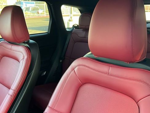 New 2025 Lincoln Corsair Reserve w/ Jet Appearance Package image 11