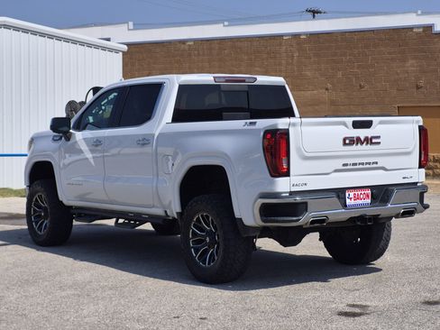 Used 2021 GMC Sierra 1500 SLT AWD/4WD image 4