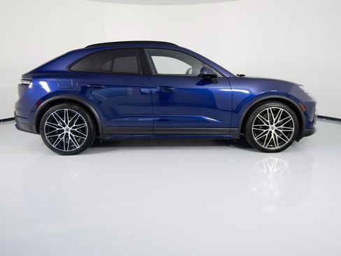 Certified 2024 Porsche Macan Turbo Electric image 11