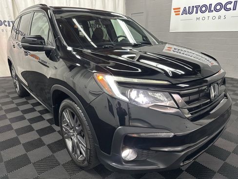 Used 2022 Honda Pilot Sport image 2