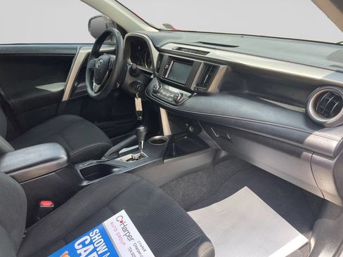 Used 2014 Toyota RAV4 XLE FWD image 10