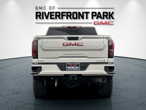 New 2026 GMC Sierra 2500 AT4 w/ Max Trailering Package image 4