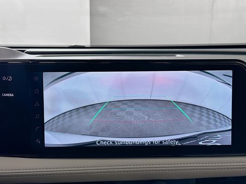 Used 2023 Nissan Ariya AWD image 23