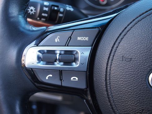 Used 2019 Kia Cadenza Technology image 22