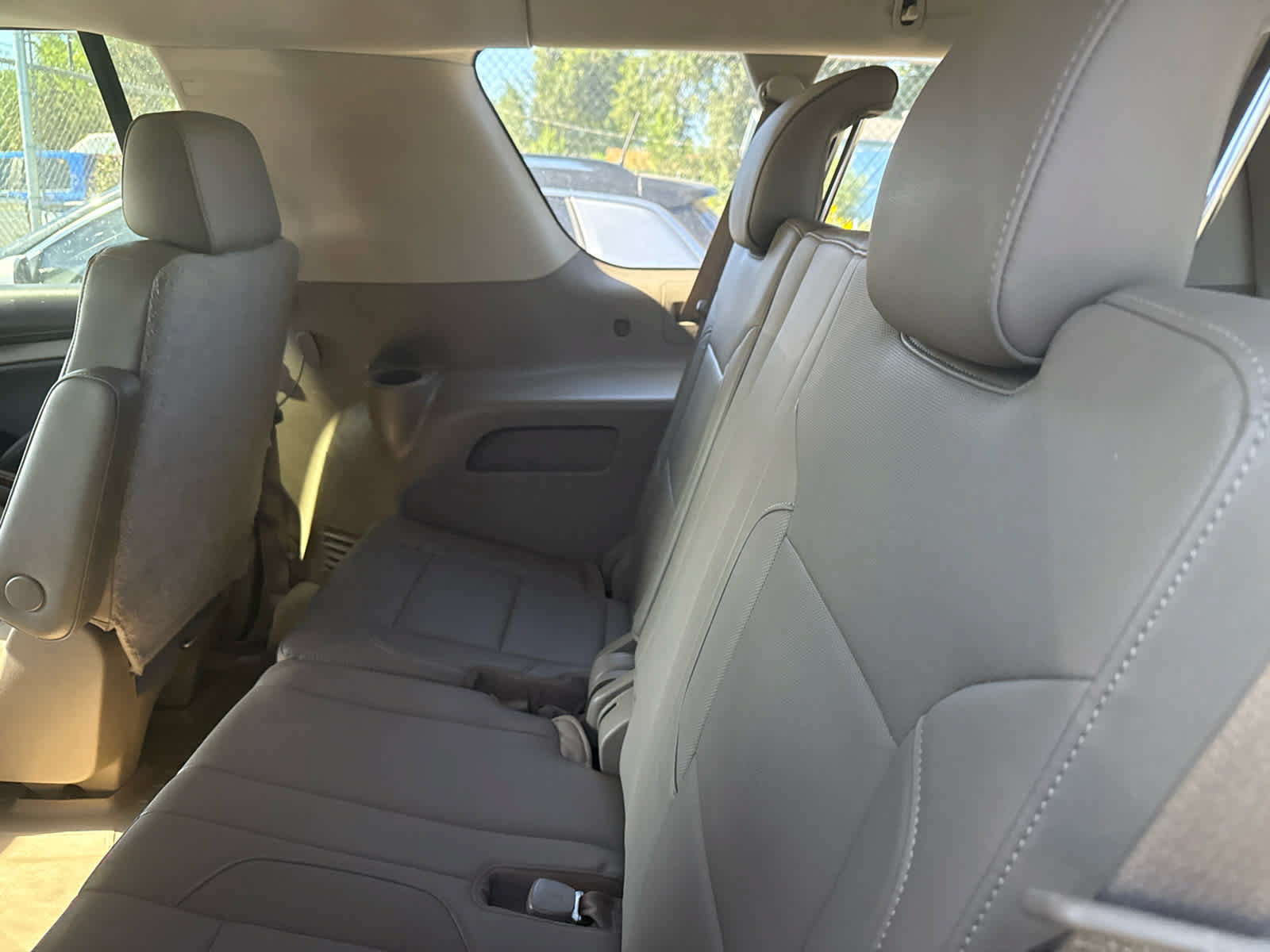 Used 2015 Chevrolet Suburban LTZ AWD/4WD image 4