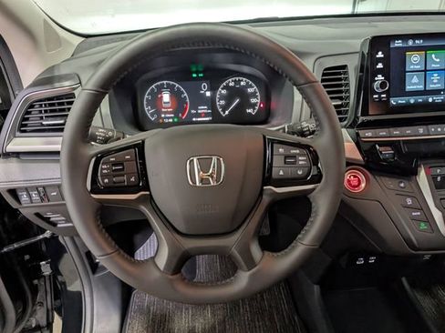 Used 2026 Honda Odyssey EX-L image 18