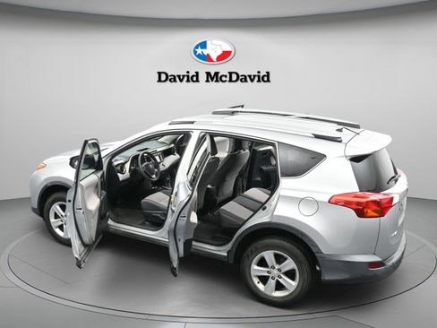 Used 2013 Toyota RAV4 XLE FWD image 47