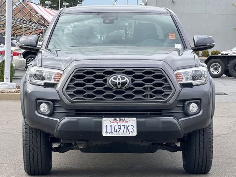 Certified 2022 Toyota Tacoma TRD Off-Road image 10