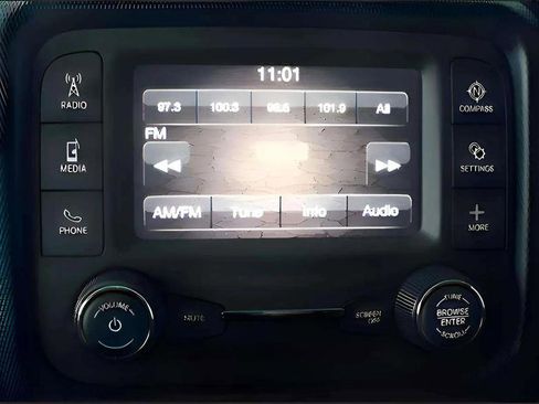 Used 2020 Jeep Gladiator Sport w/ Quick Order Package 24S AWD/4WD image 13
