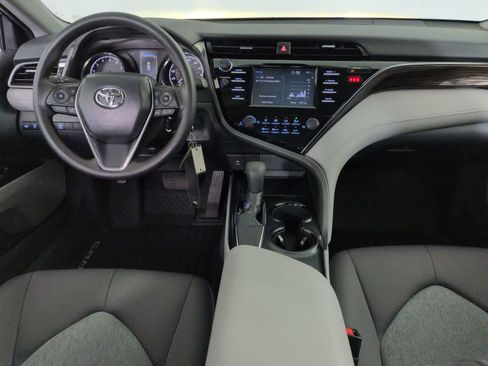 Used 2019 Toyota Camry LE image 14