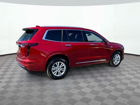 New 2025 Cadillac XT6 Luxury image 5