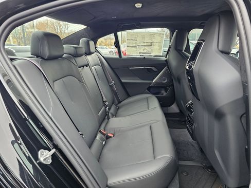 New 2026 BMW M5 w/ Carbon Package image 14