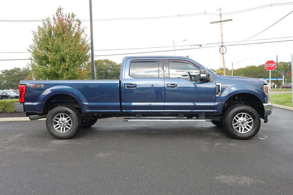 Used 2019 Ford F250 4x4 Crew Cab Super Duty image 6