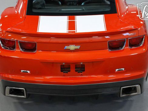 Used 2010 Chevrolet Camaro SS w/ LPO, Ground Effects Package image 36