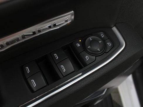 Used 2023 GMC Sierra 1500 Denali w/ Denali Reserve Package image 18