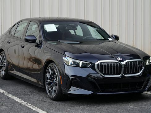 Used 2025 BMW i5 xDrive40 w/ M Sport Package AWD/4WD image 59