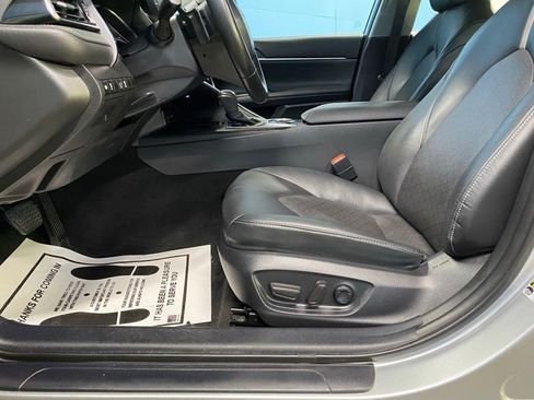 Used 2023 Toyota Camry XSE image 14