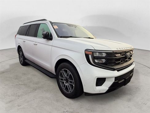 Certified 2025 Ford Expedition Max Active image 5