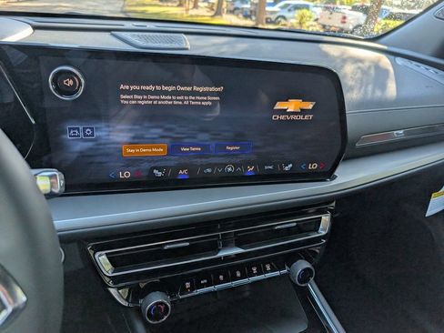 New 2026 Chevrolet Traverse LT w/ Enhanced Driving Package image 24