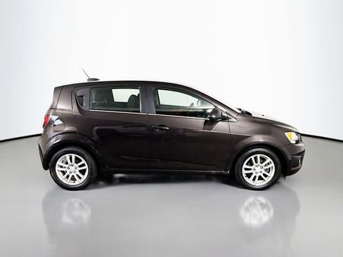 Used 2016 Chevrolet Sonic LT w/ Wheels and Fog Lamp Package FWD image 5